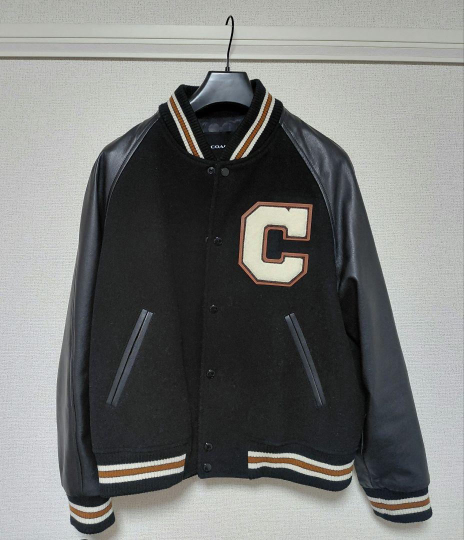 COACH のスタジャン