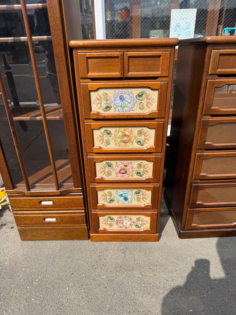 ブラウン木製チェスト 花柄装飾 5段