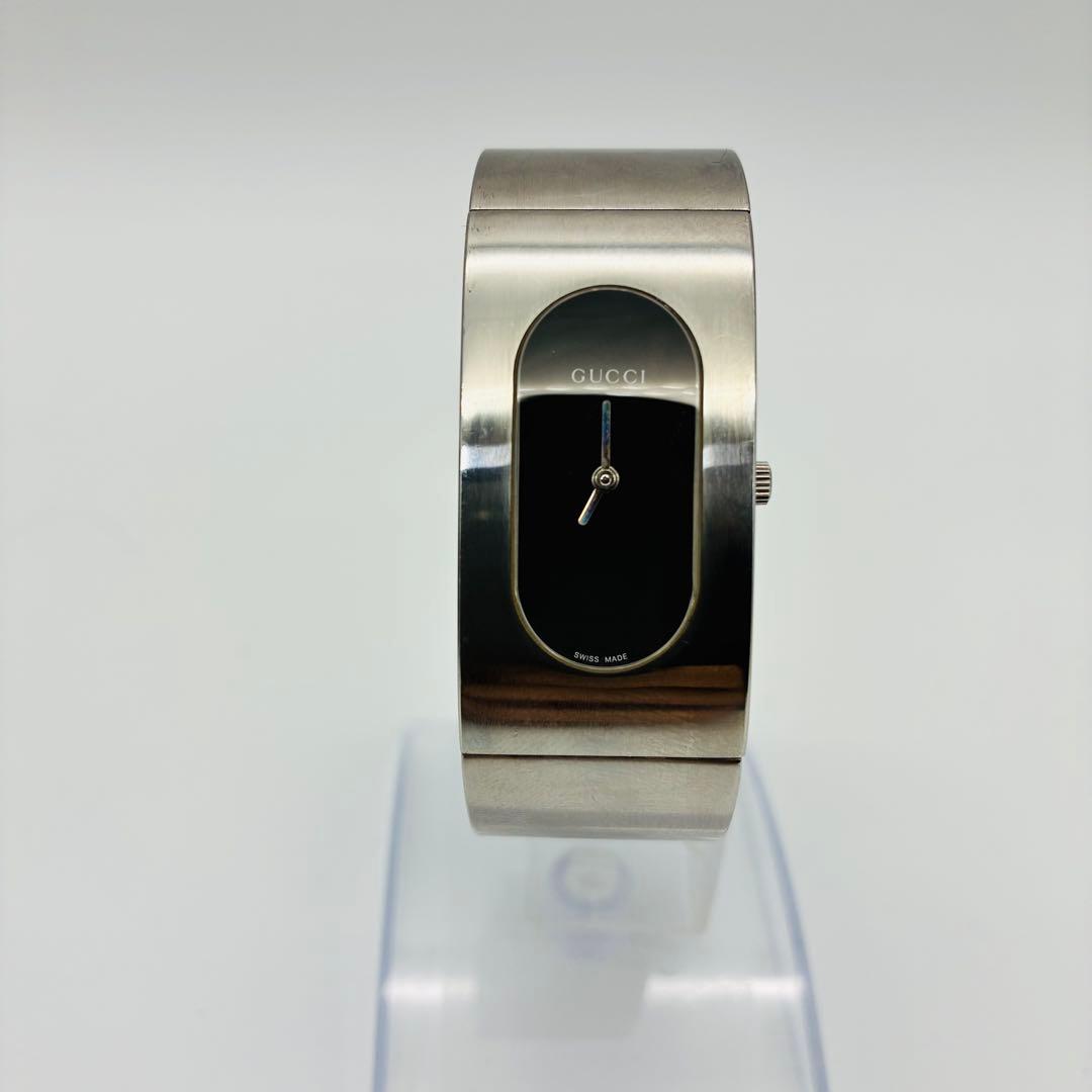 GUCCI グッチ 2400L バングルウォッチ ブラック文字盤 シルバー