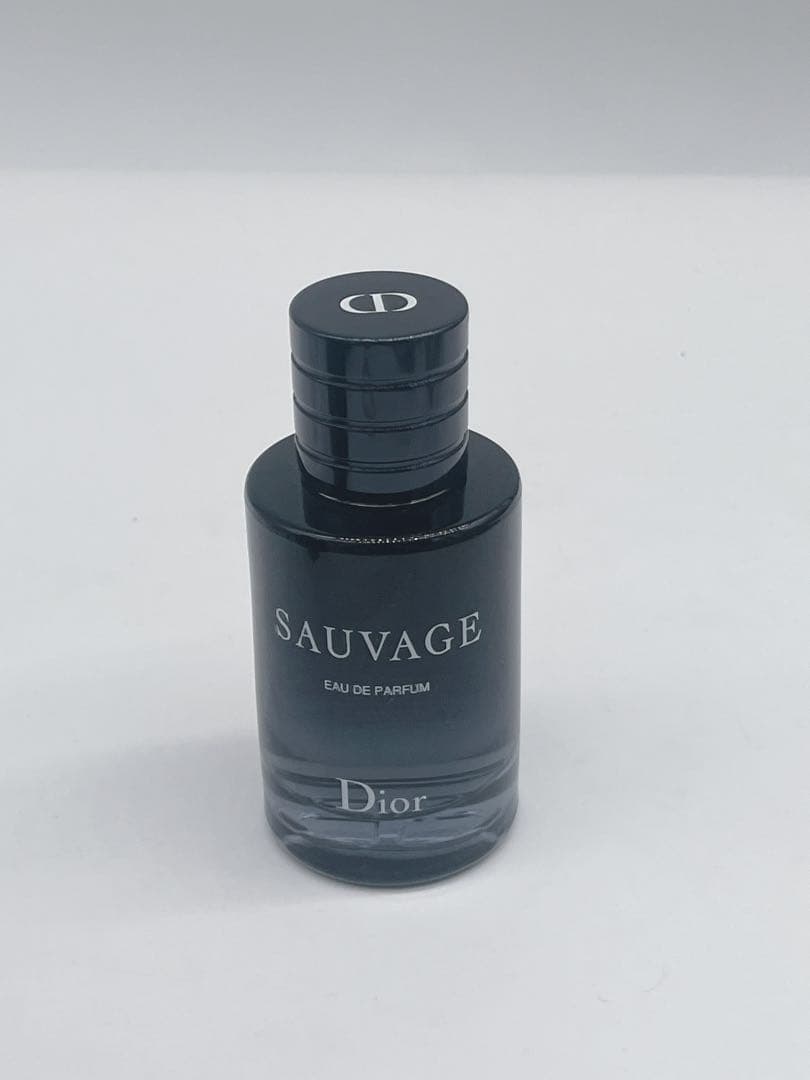 ほぼ新品 Dior ソヴァージュ 60ml オードゥ パルファン SAUVAGE