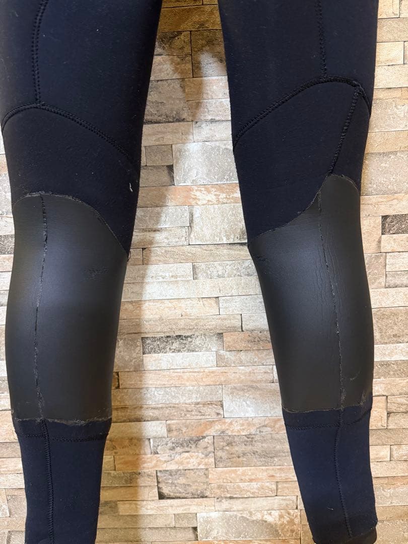 【再再値下げ】MENSセミドライウェットスーツ　5mm✖️3mm