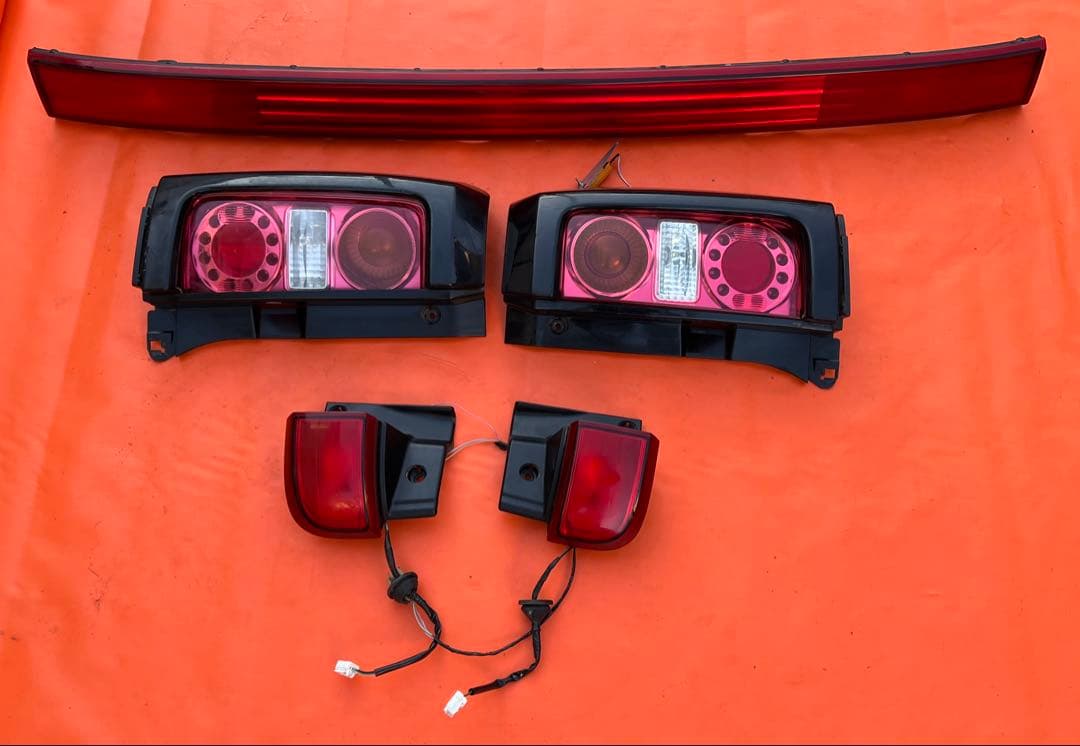 日産E51 Z34 エルグランド ICHIKOH D005 ライト　テールランプ