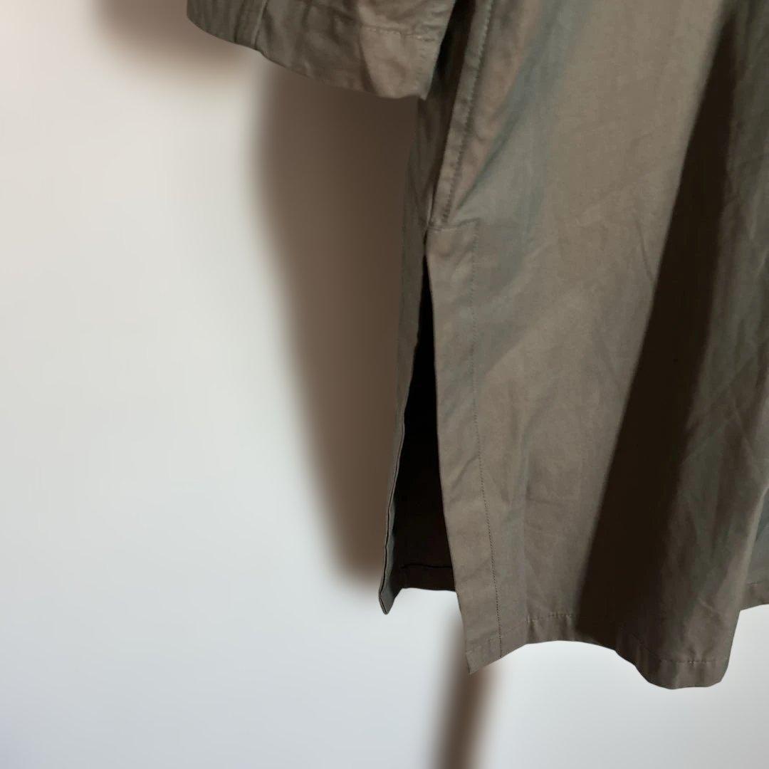 ユニバーサルティシュ　トレンチコート　美品 お値下げしました。