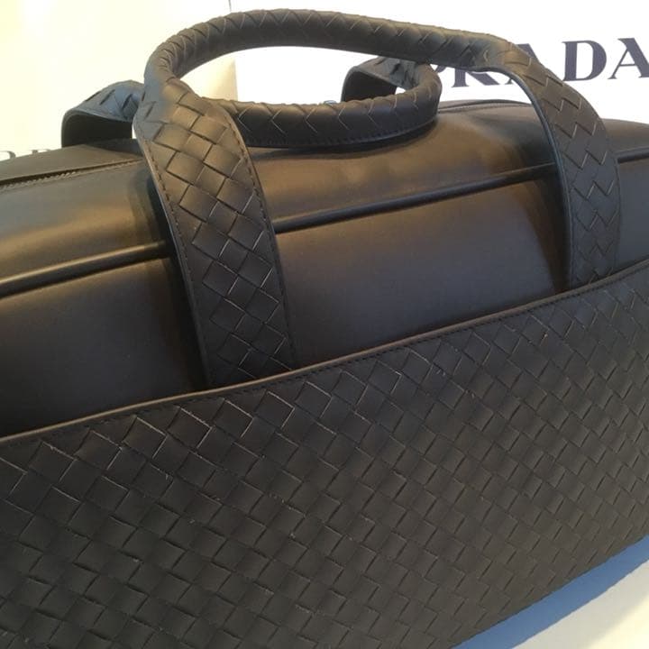 ボッテガヴェネタ 新品 バッグ ボストンバッグ 旅行バッグ PC収納 衝撃吸収