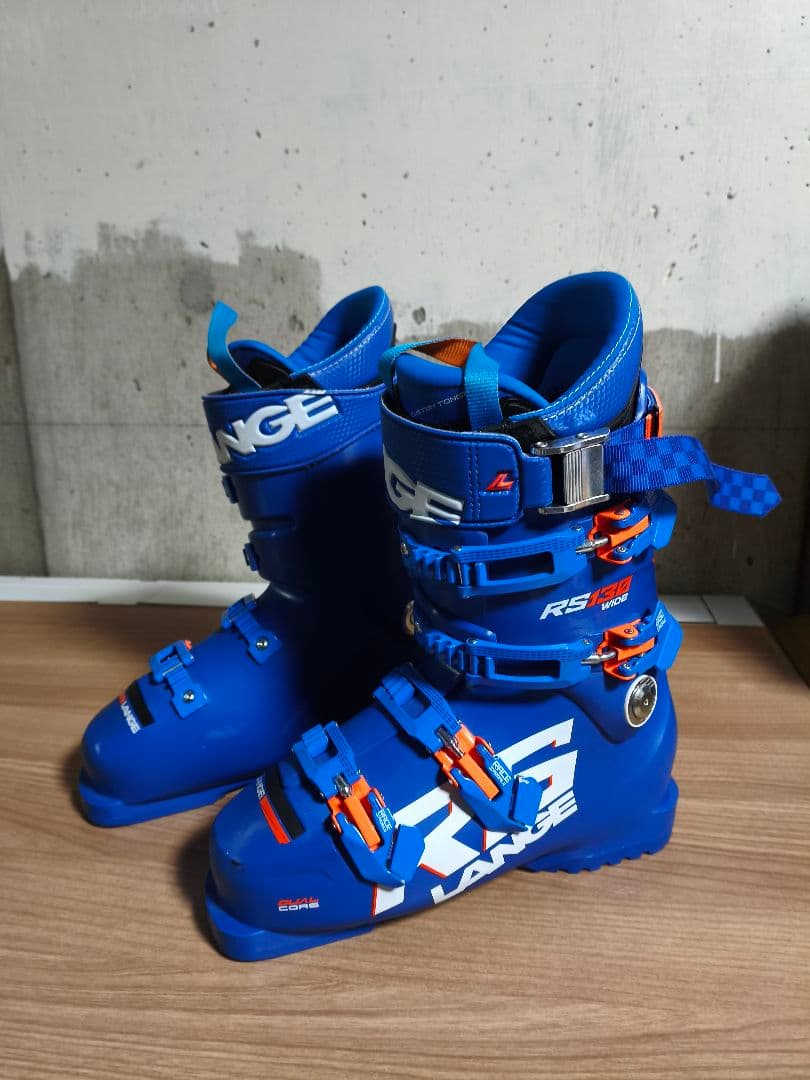 LANGE RS 140 スキーブーツ