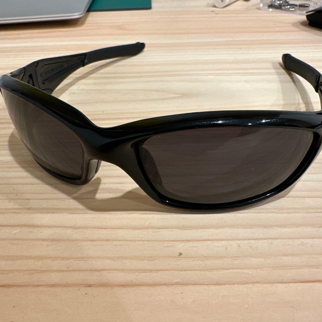 Oakley／サングラスstraight jacket