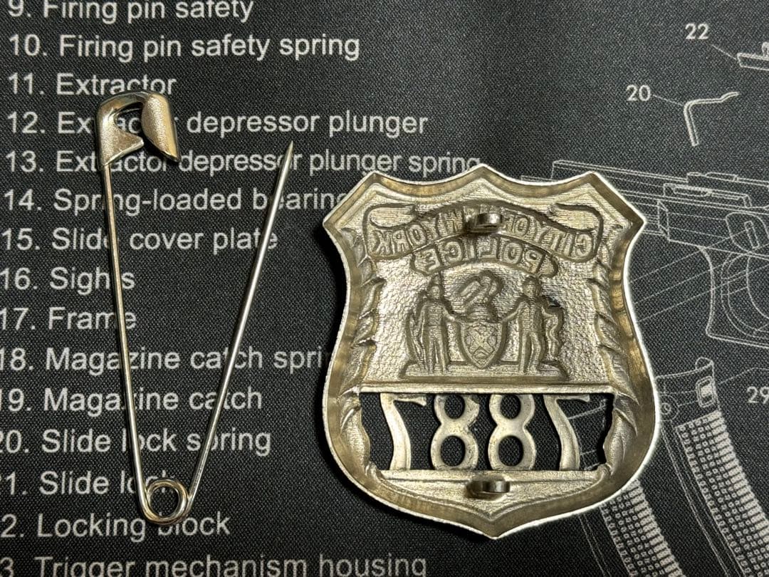 ろ*け様 実NYPD ニューヨークポリス OFFICER 実セカンドバッチ