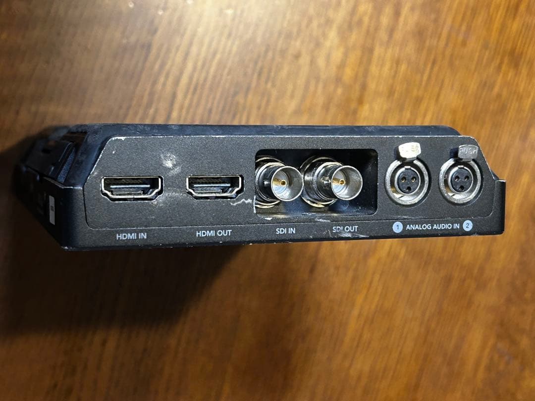 Blackmagic Design Video Assist 4K 7インチ