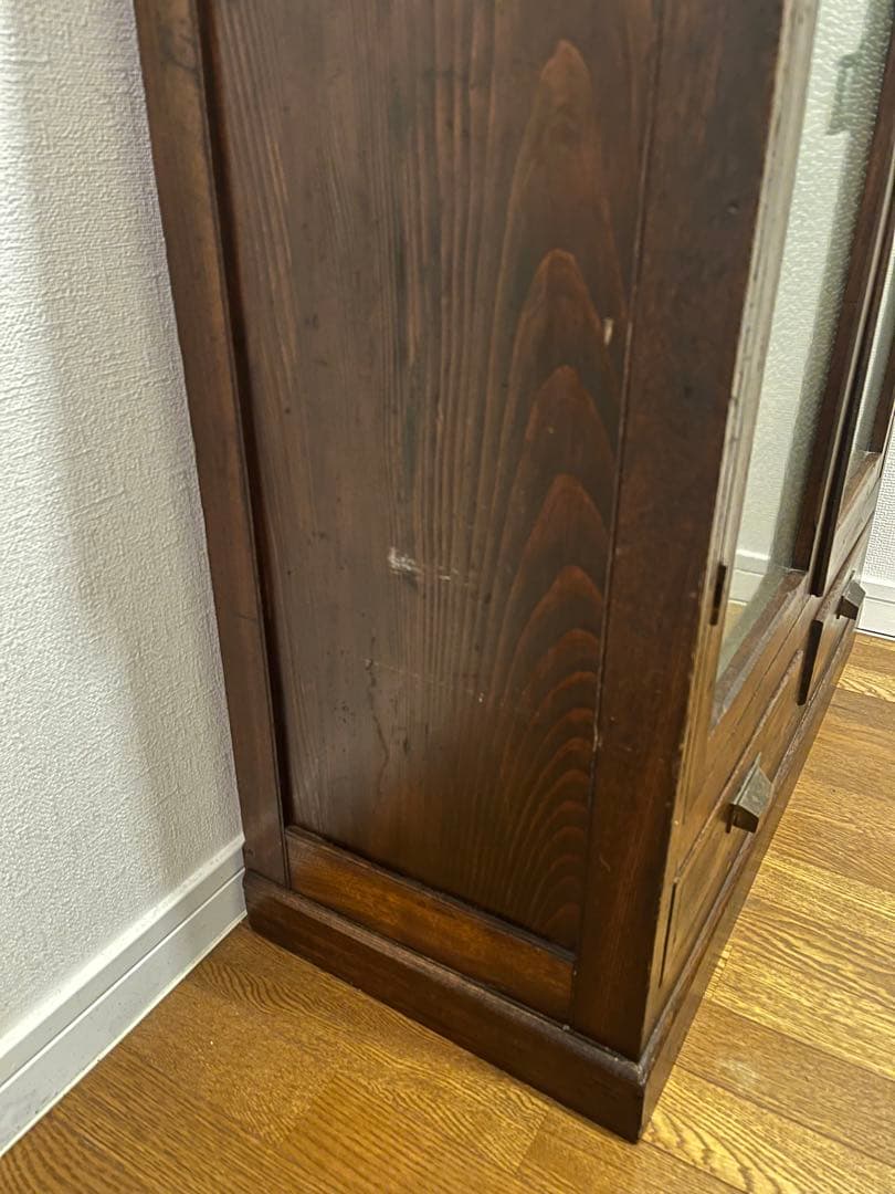 【３月末まで】［昭和レトロ］古道具　ガラス扉キャビネット