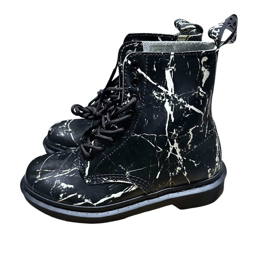 【新品未使用】Dr.Martens パテントブーツ　ドクターマーチン　大理石