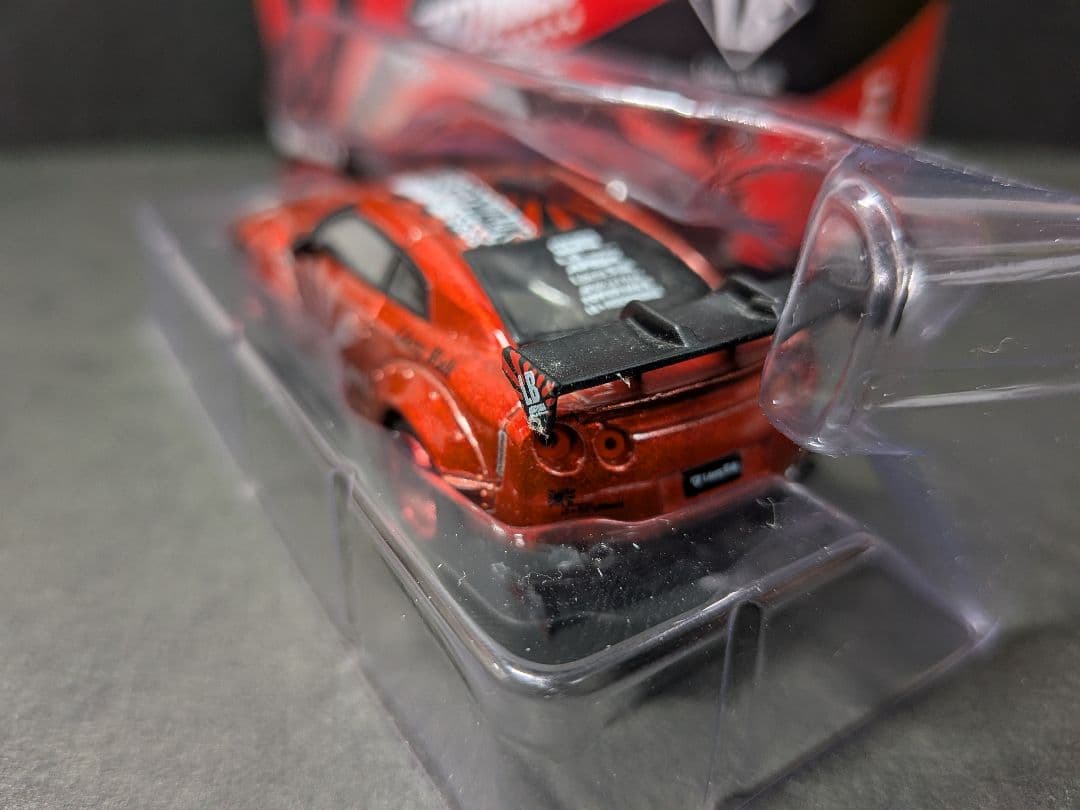 MINIGT 77　LBWK　ニッサン　GT-R R35　キャンディレッド