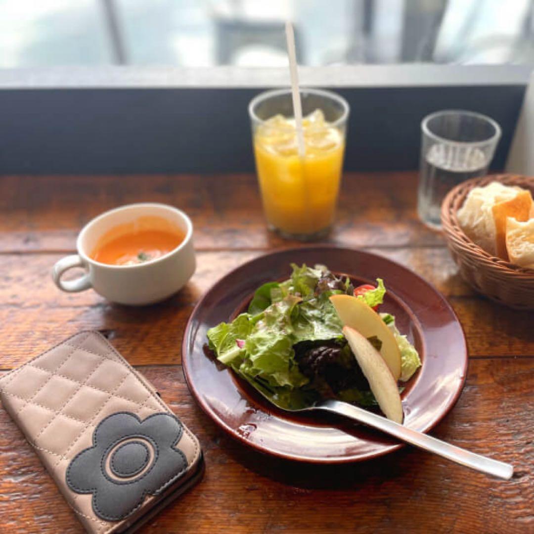 新品⭐︎マリークワント iPhone15/14/13 手帳型 ケース ピンク