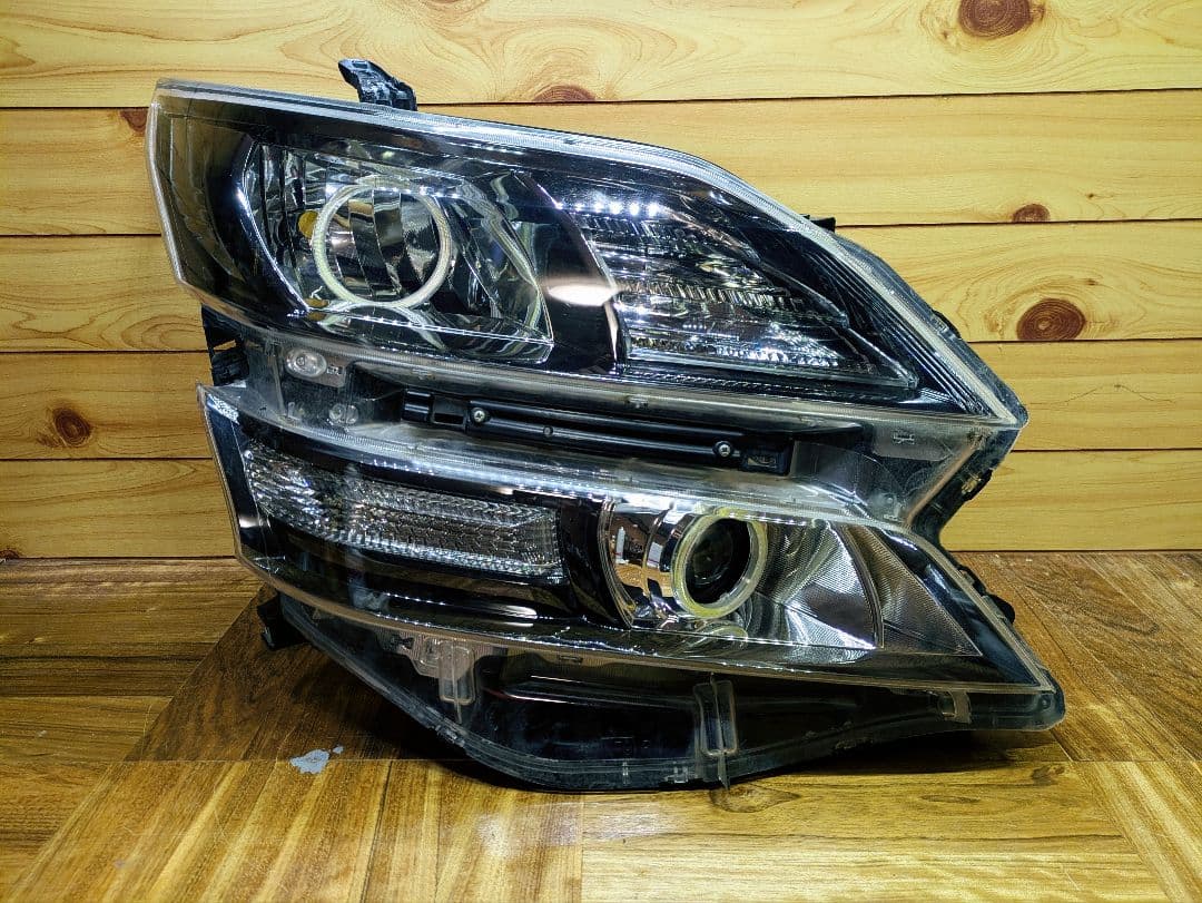 20系 ヴェルファイア 後期 イカリング ヘッドライト 黄ばみ無し