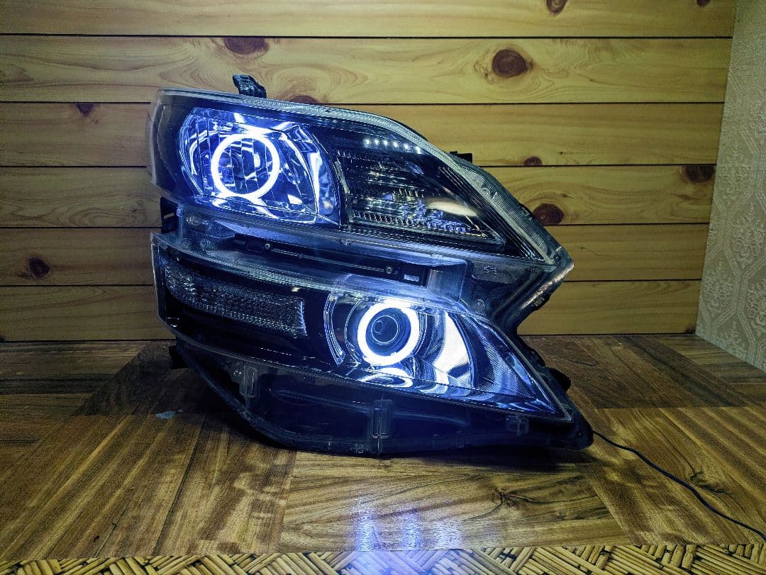 20系 ヴェルファイア 後期 イカリング ヘッドライト 黄ばみ無し