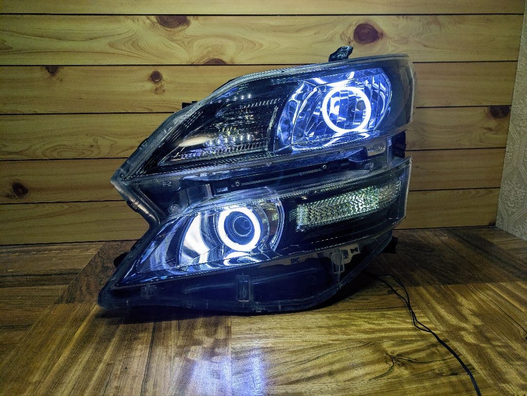 20系 ヴェルファイア 後期 イカリング ヘッドライト 黄ばみ無し