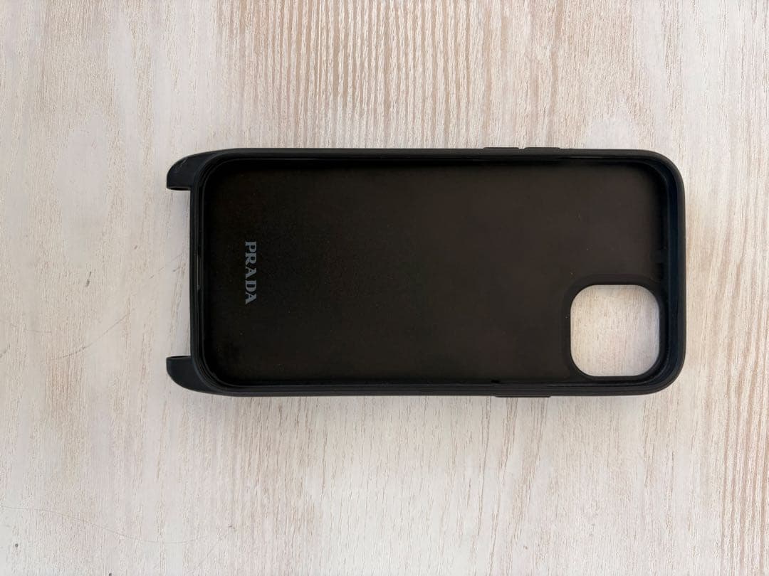 PRADA iPhone用ケース ブラック ストラップ付き