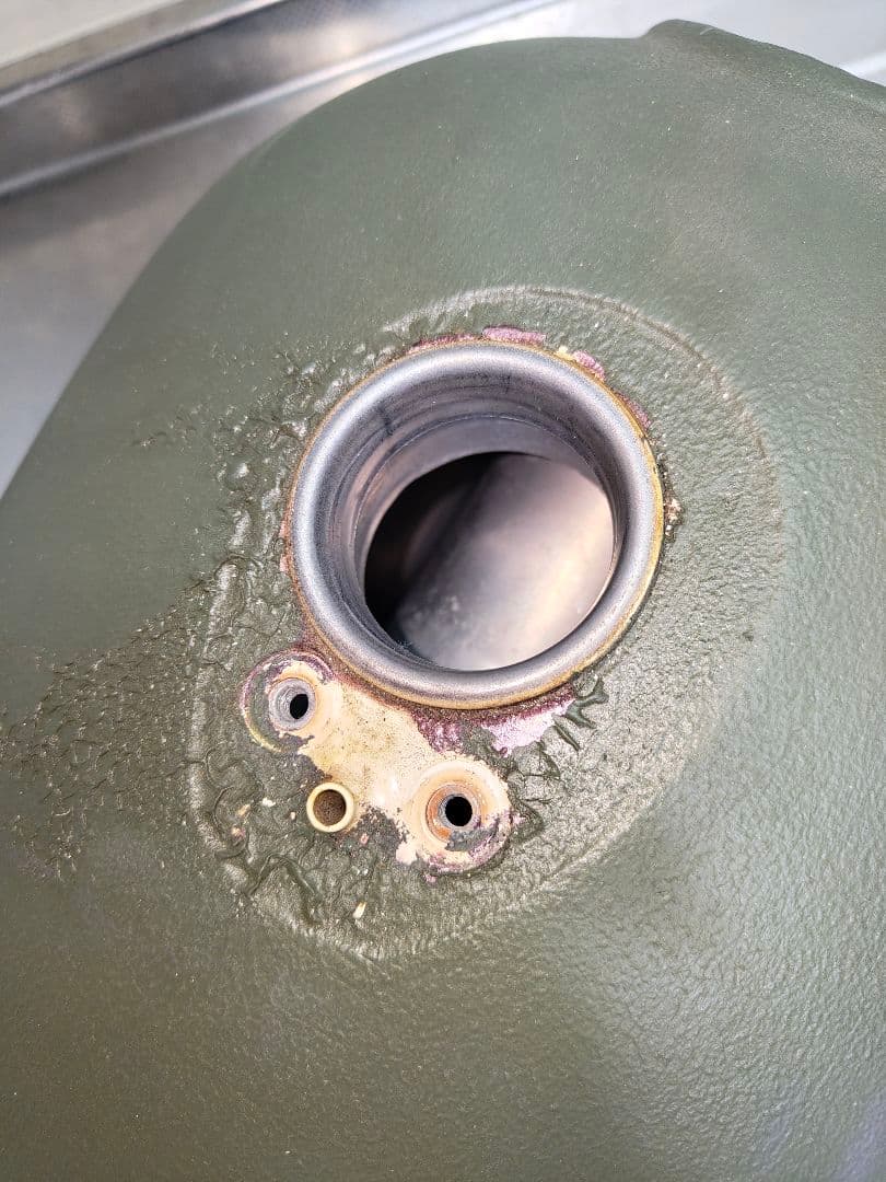 ラブーブー　Kawasaki オリーブグリーン燃料タンク　キャブ車用