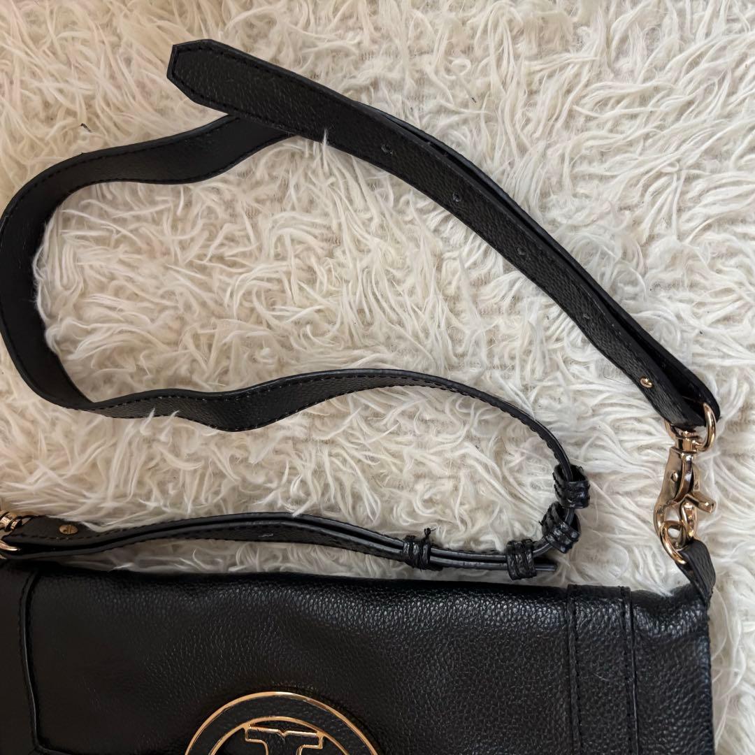 ✨トリーバーチ　デカロゴ　ショルダーバッグ　フラップ　レザー　本革　ブラック