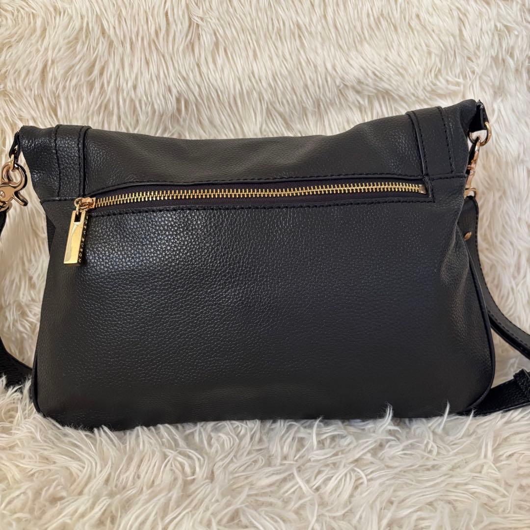 ✨トリーバーチ　デカロゴ　ショルダーバッグ　フラップ　レザー　本革　ブラック