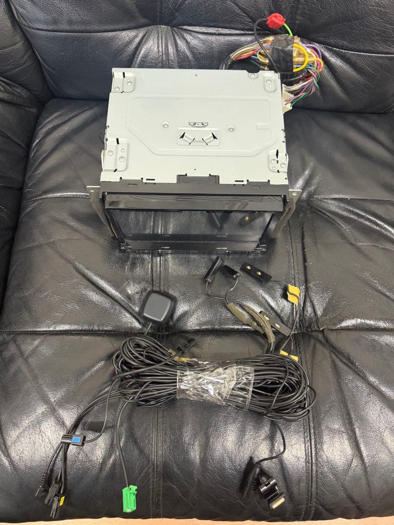 カロッツェリア AVIC-RZ802 フルセグ Bluetooth カーナビ