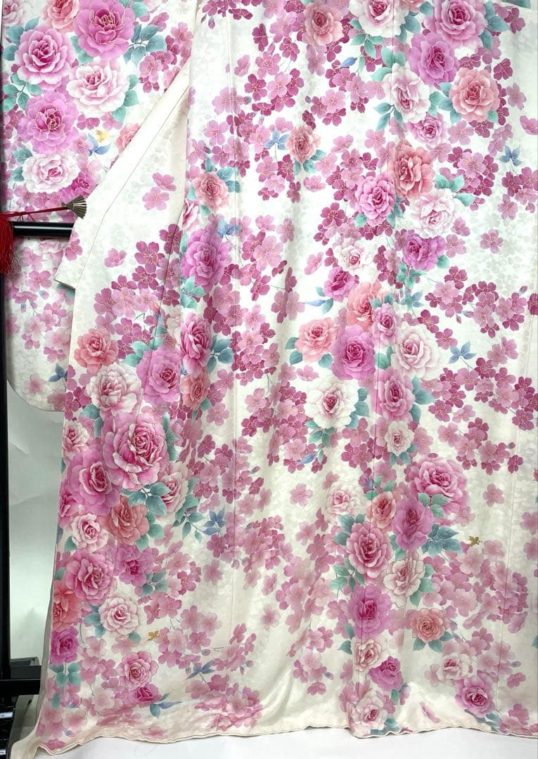 成人式振袖 正絹 松田聖子　白×ピンク　バラ柄