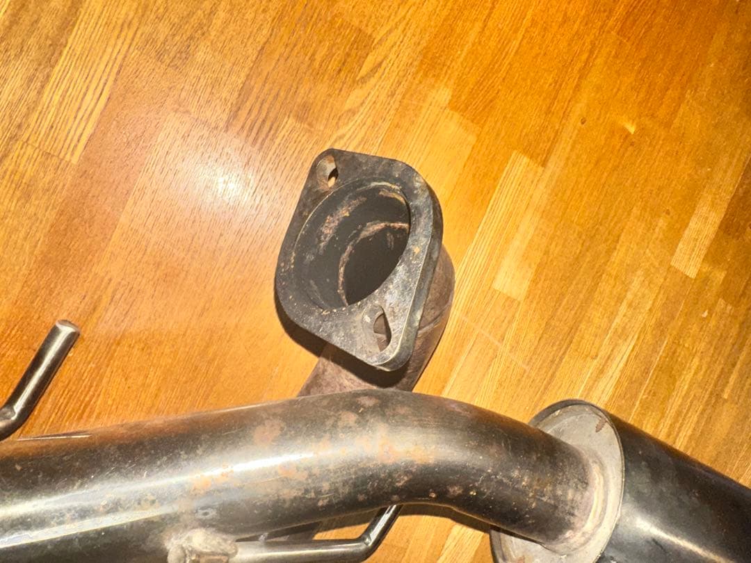 ステンレス製デュアルテールエンドマフラー