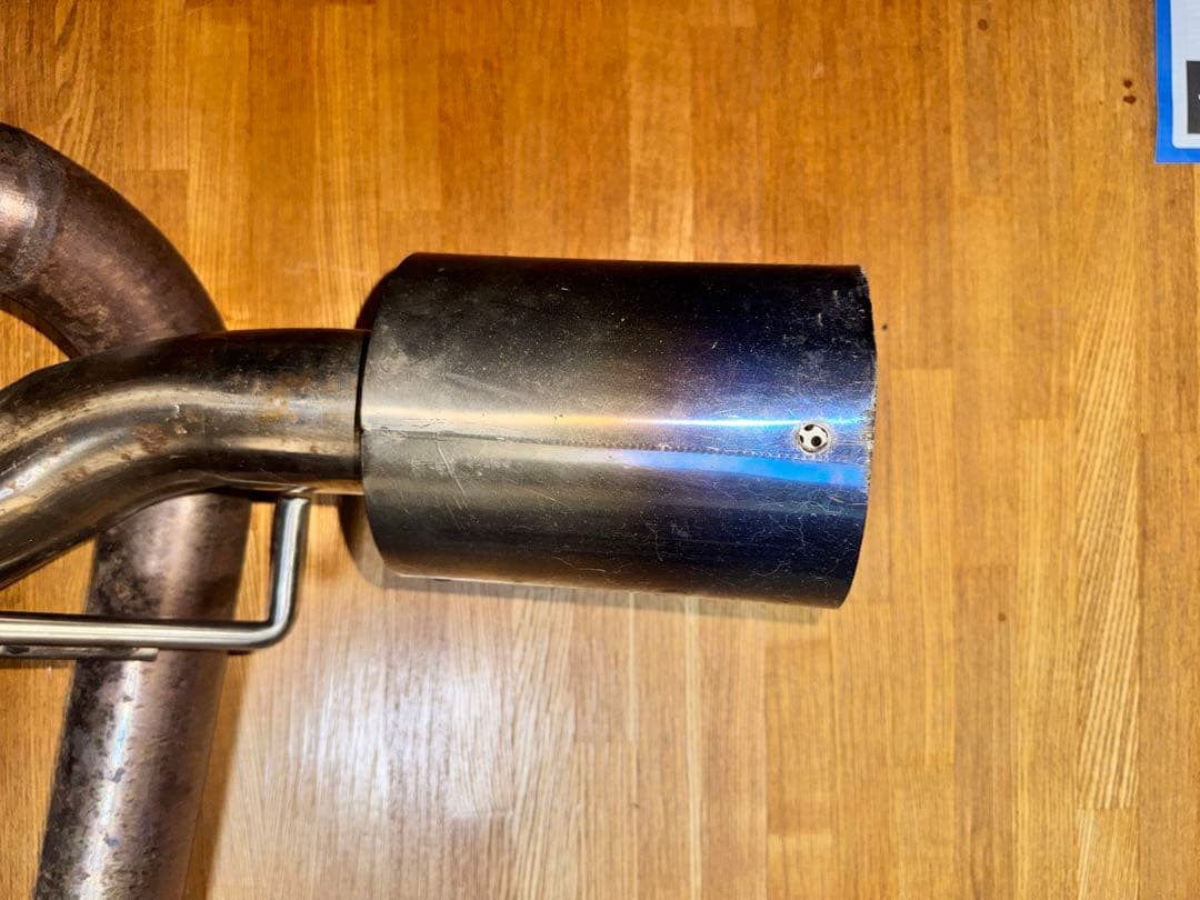 ステンレス製デュアルテールエンドマフラー