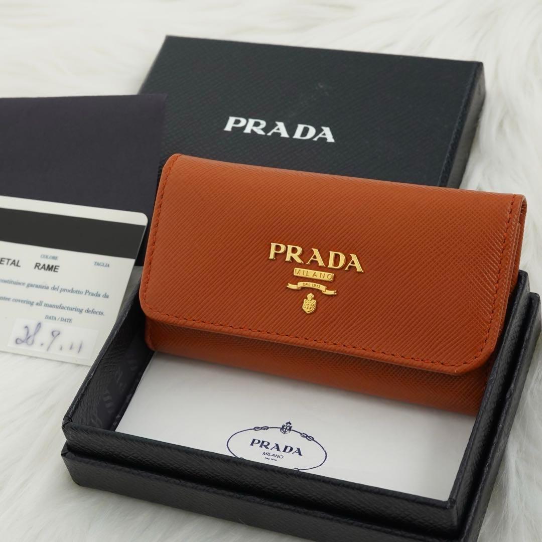 未使用級の状態　箱付き　PRADA プラダ　6連キーケース　ロゴグラム　オレンジ