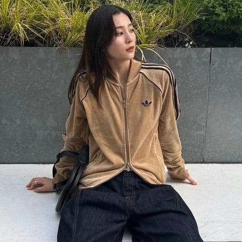 大人気✨完売品adidas スーパースターSSTベロアトラックジャケット 茶黒M