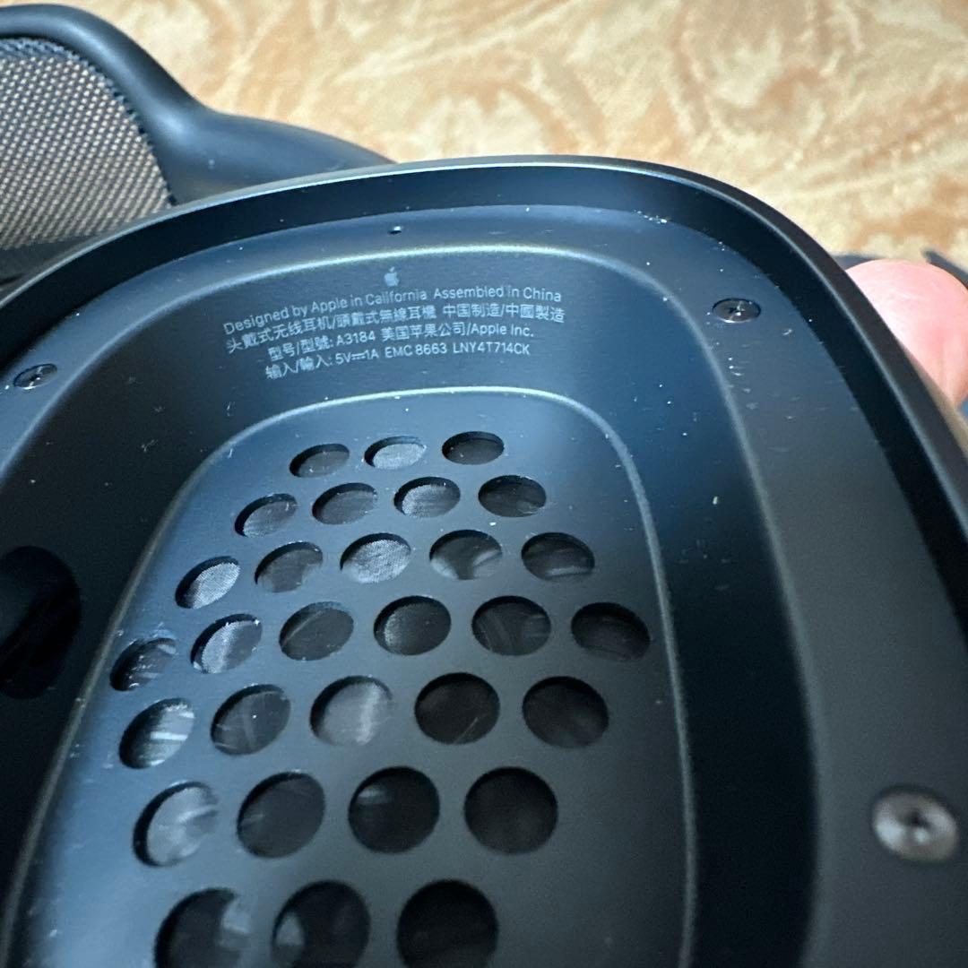 AirPods Max カバー付き