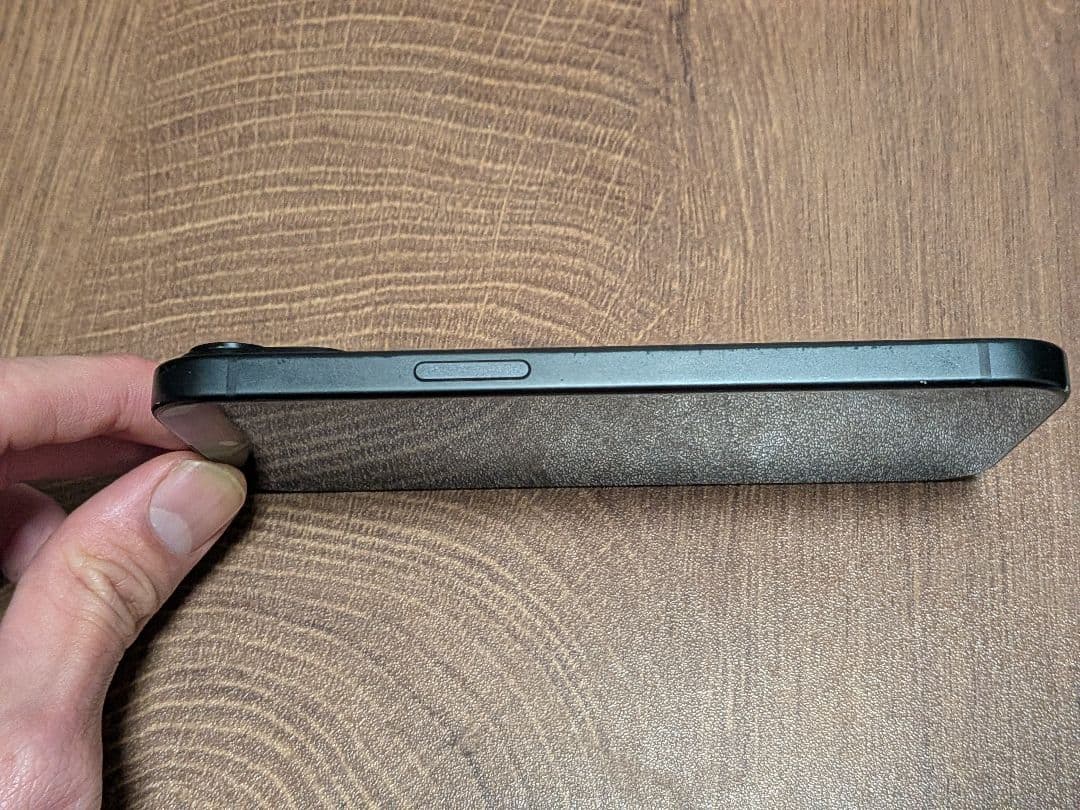 Apple iPhone 15 128GB ブラック 本体