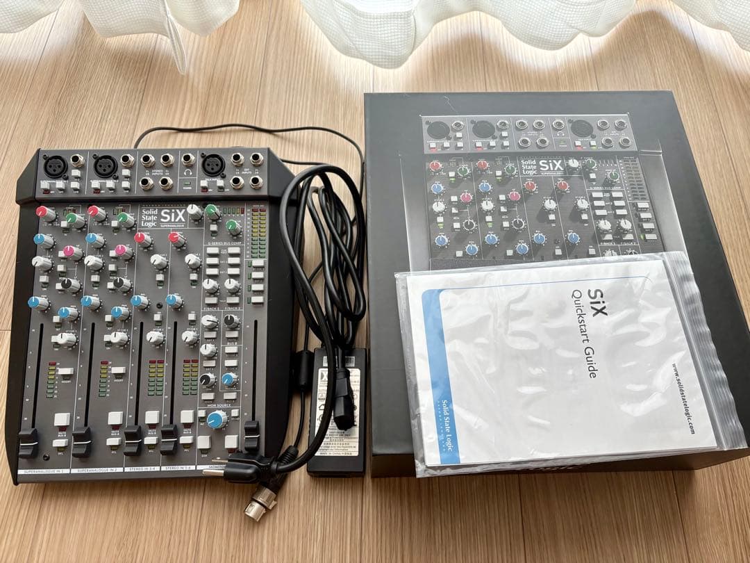 Solid State Logic SIX アナログミキサー　付属品一色