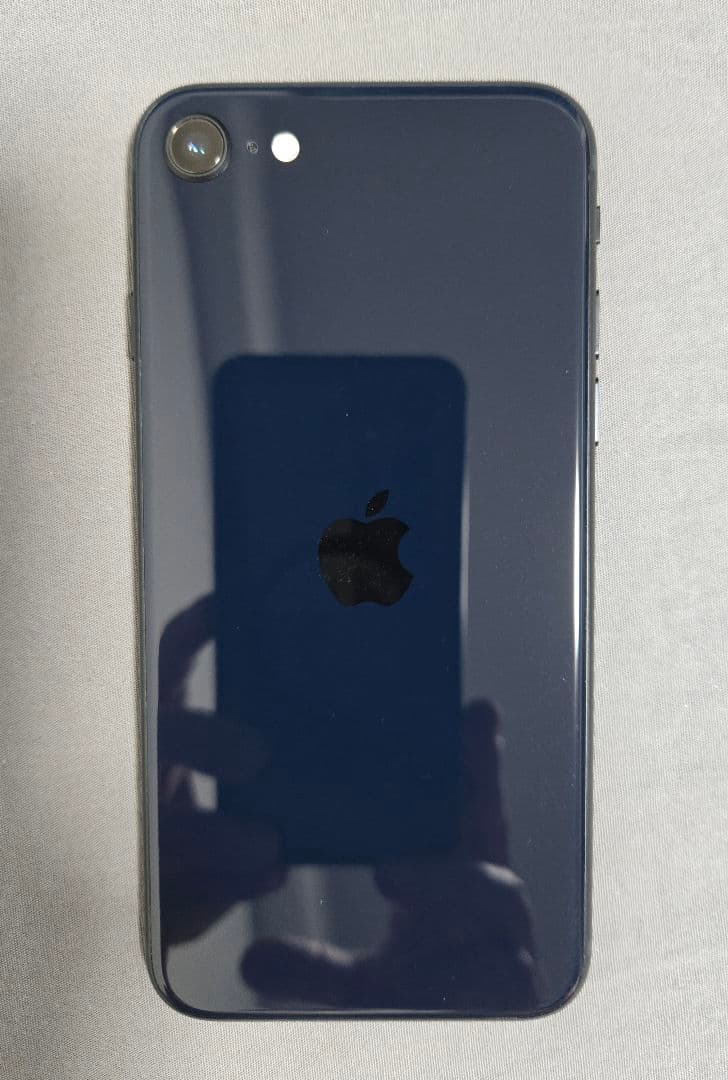 【美品】Apple iPhone SE 第3世代 64GB