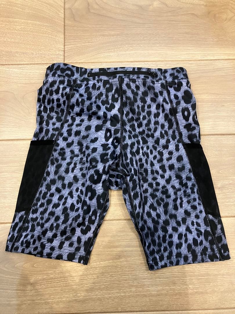 ELDORESO エルドレッソ ハーフ ショート タイツ ヒョウ柄　Mサイズ