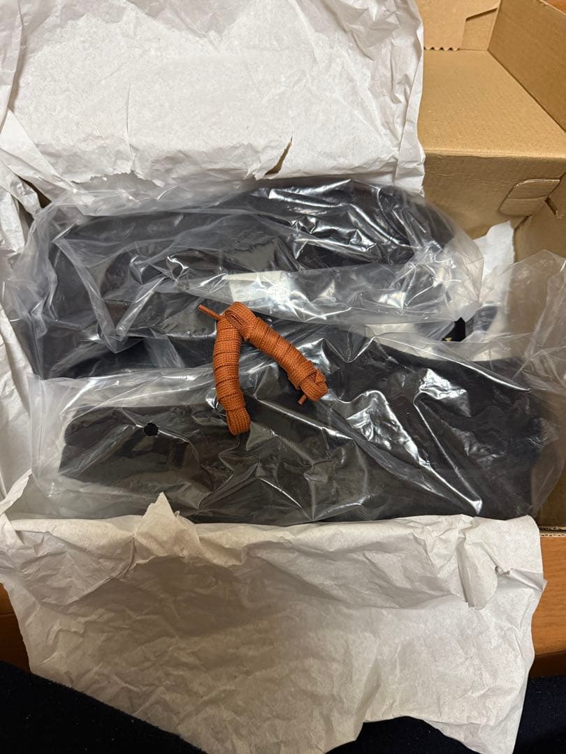 【CLARKS】ワラビー　ローカット