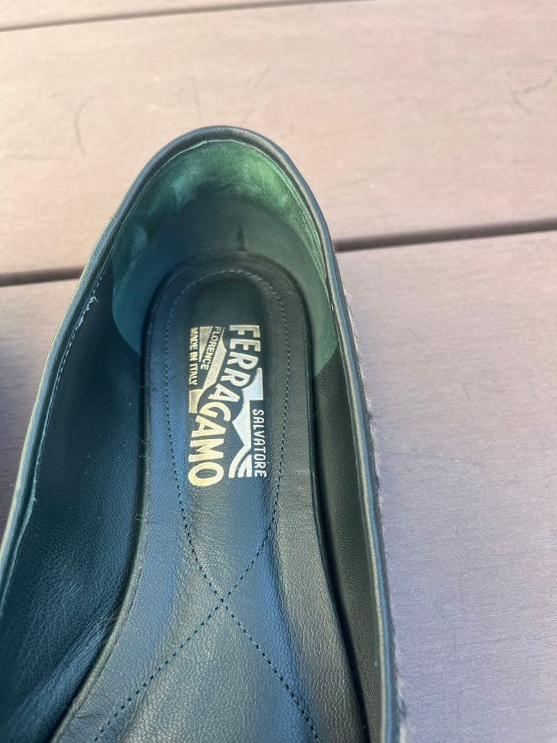 フェラガモ バレイシューズ