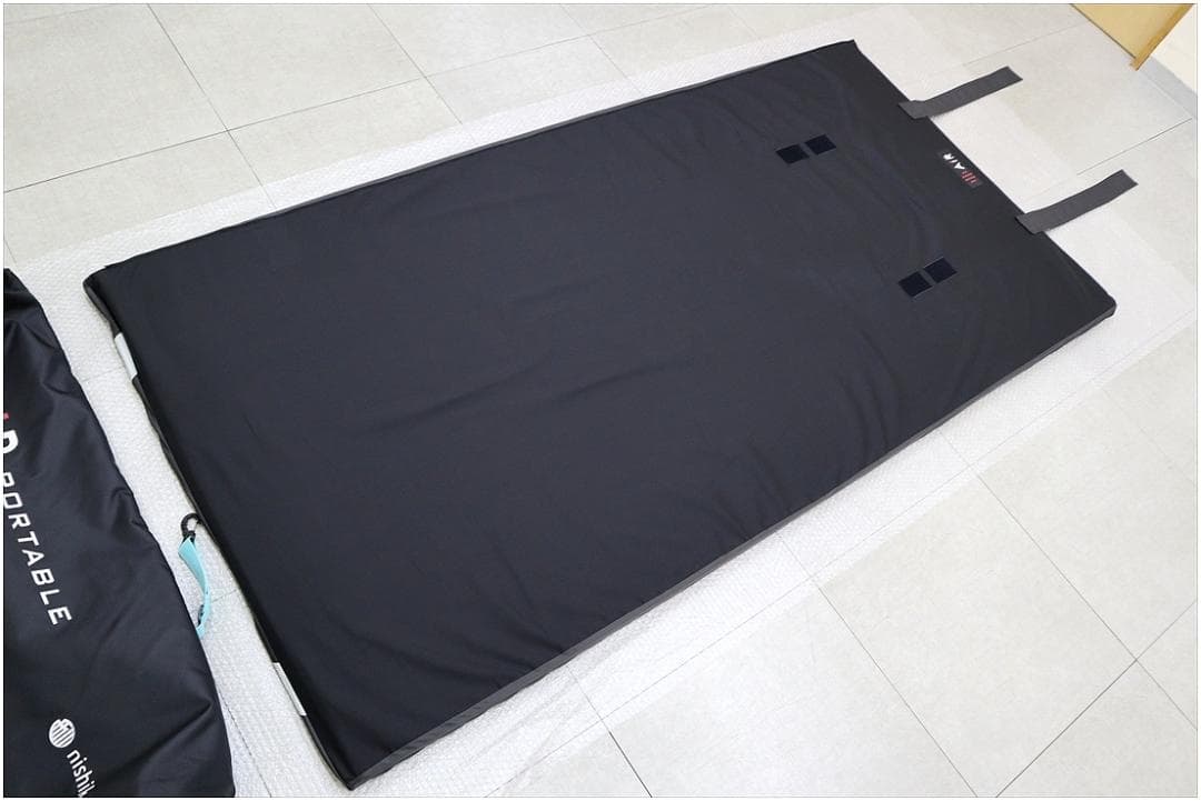 極美品 西川 Air エアーポータブル モバイルマット 持ち運び マット 寝具