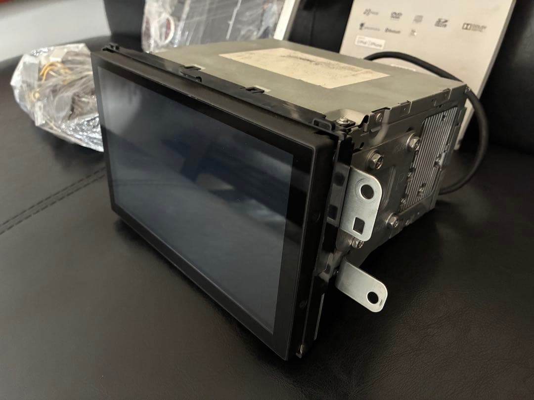 ダイハツ 8インチナビ NSZN-W64DB LA600S 610S