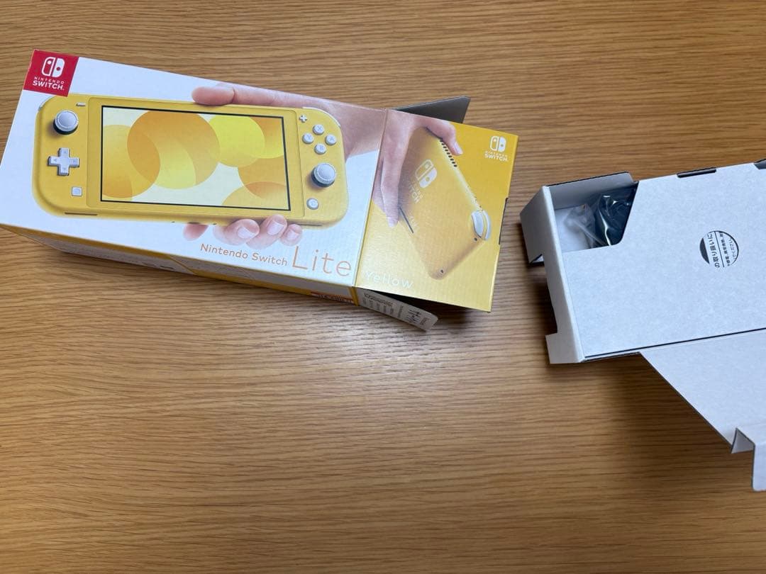 任天堂Switch Lite イエロー microSD付き