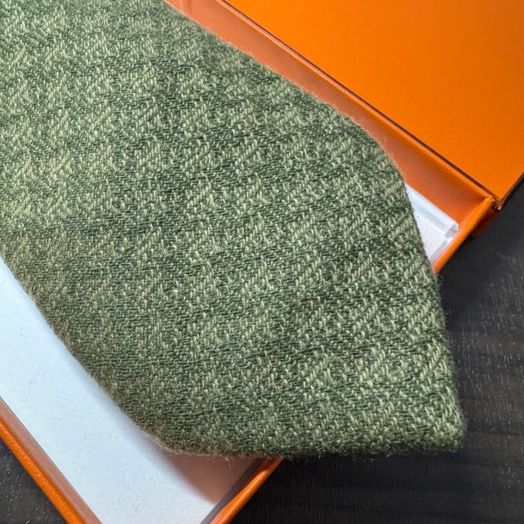 最高級 HERMES カシミヤ100% ヘリンボーン ネクタイ オリーブグリーン