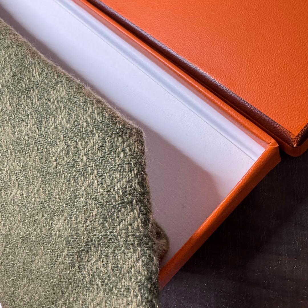 最高級 HERMES カシミヤ100% ヘリンボーン ネクタイ オリーブグリーン