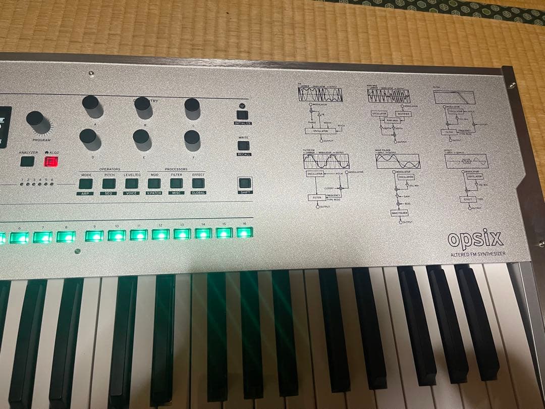 KORG opsix SE PLATINUM 限定仕様