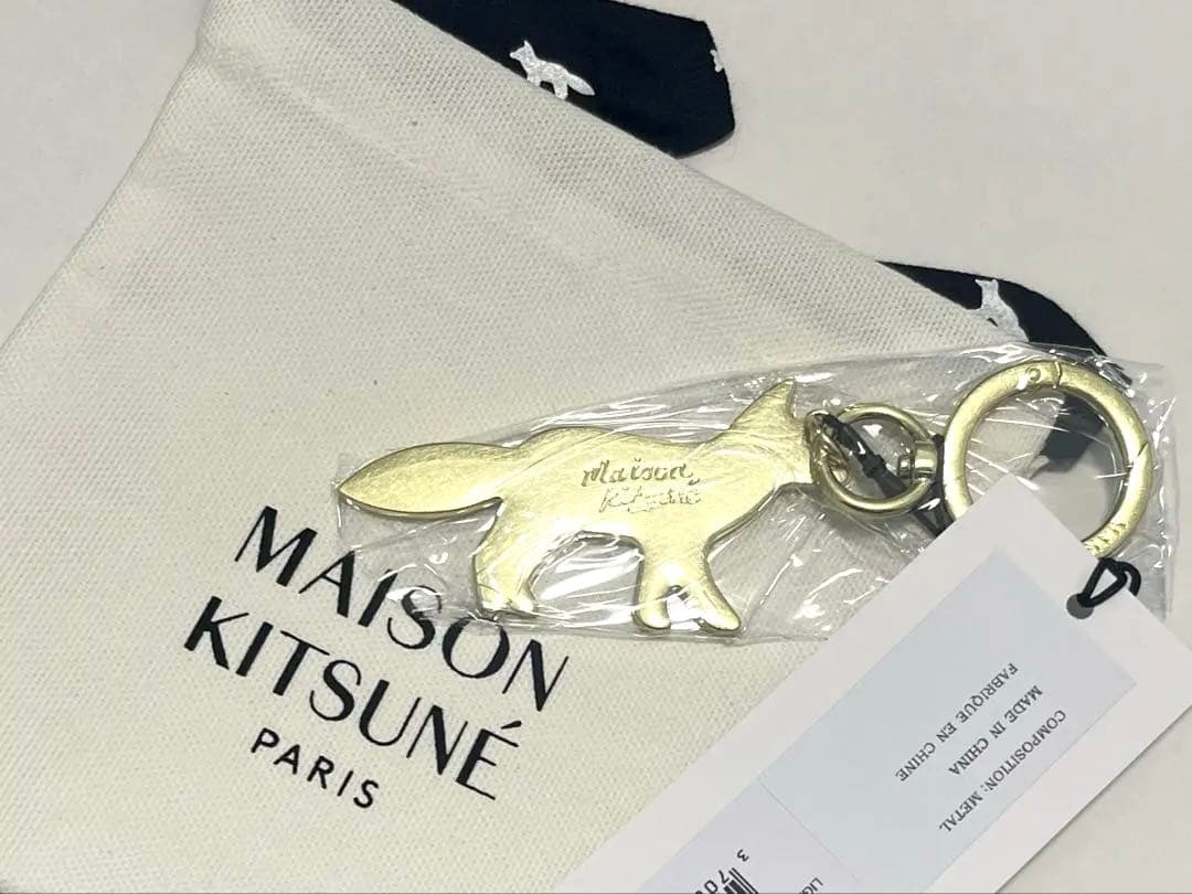 メゾンキツネ　プロフィール フォックス チャーム