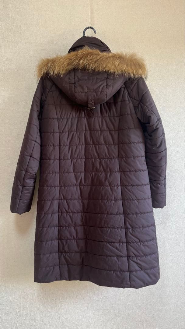 ファー付きダークブラウンロングコート