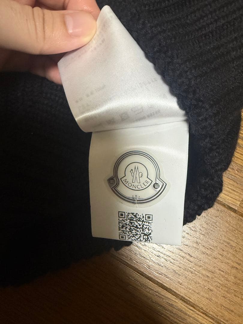 こ*じ様 MONCLER ブラック ニット帽