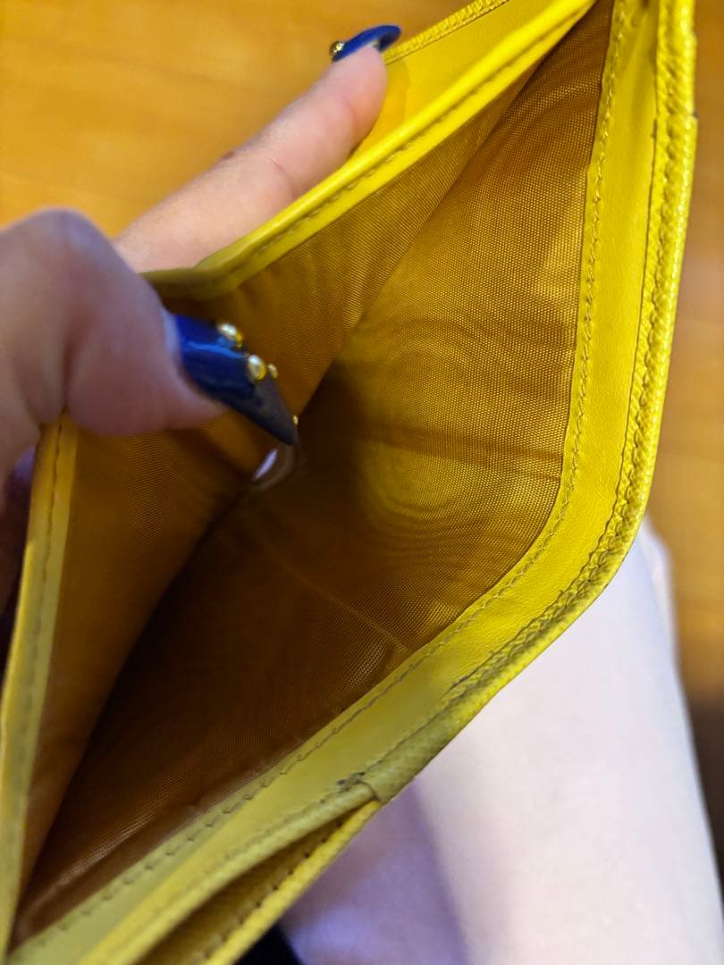 PRADA サフィアーノレザー 二つ折り財布 イエロー