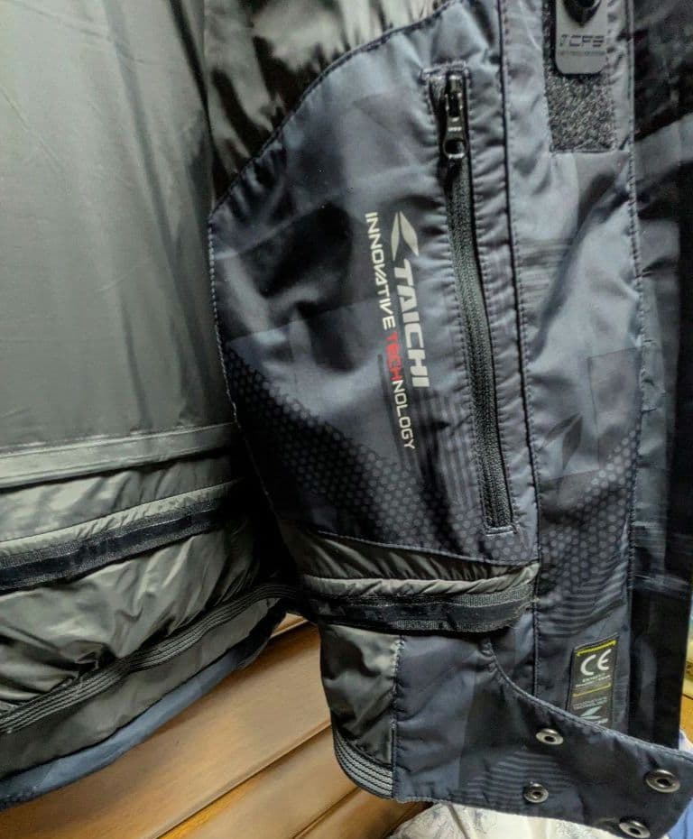 RS TAICHI RSJ715 ランダム ウインターパーカ XLサイズ