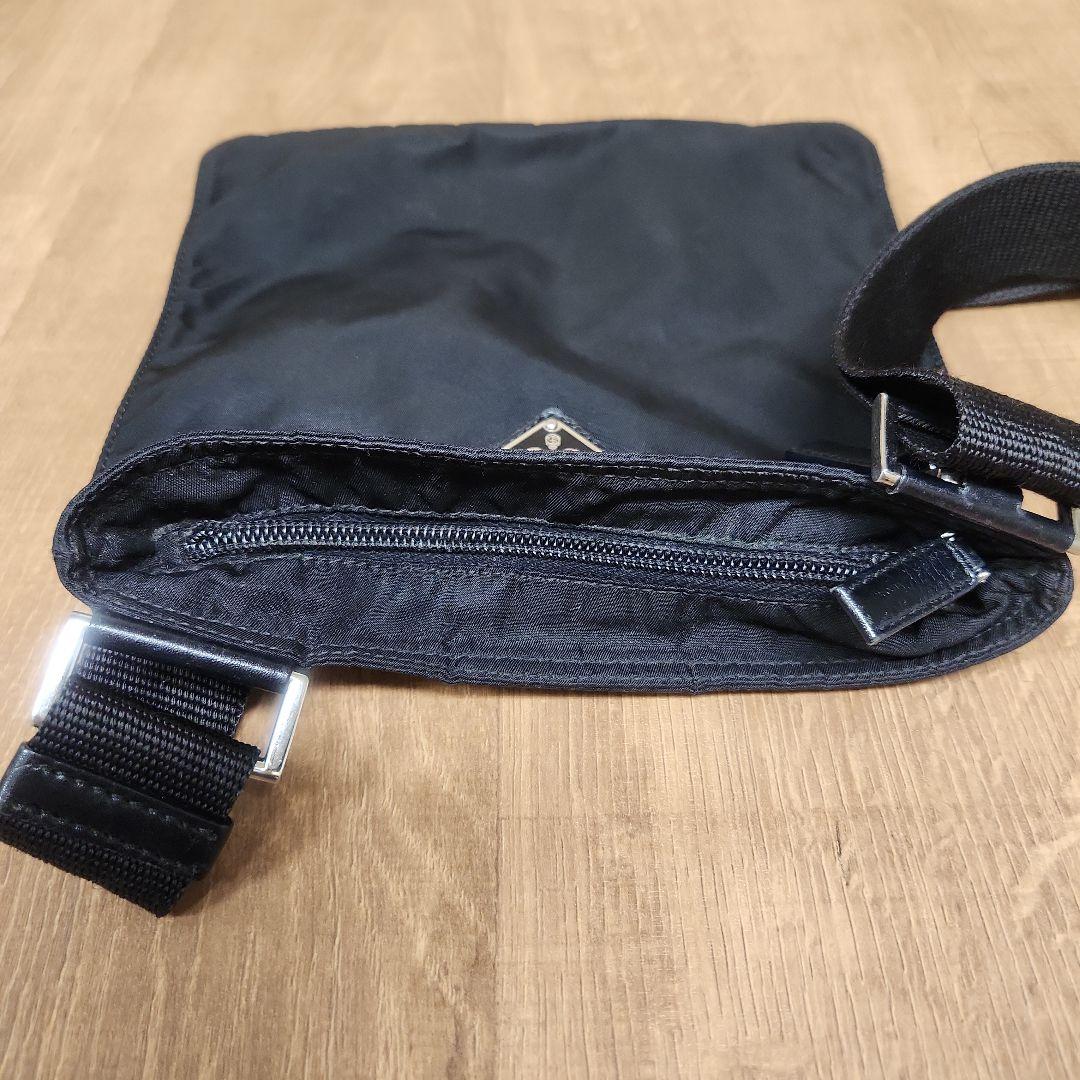 PRADA ブラック ショルダーバッグ サコッシュ プラダ