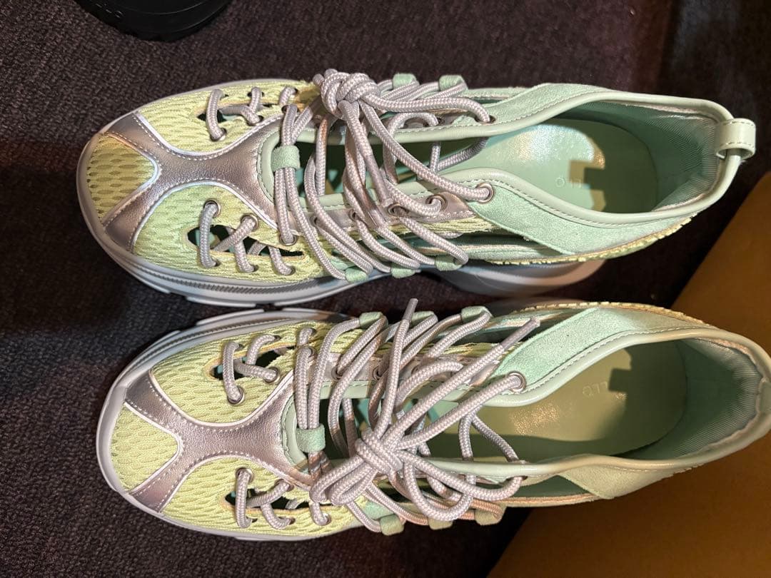 Futura Mid Heel Sneakers ライトグリーン