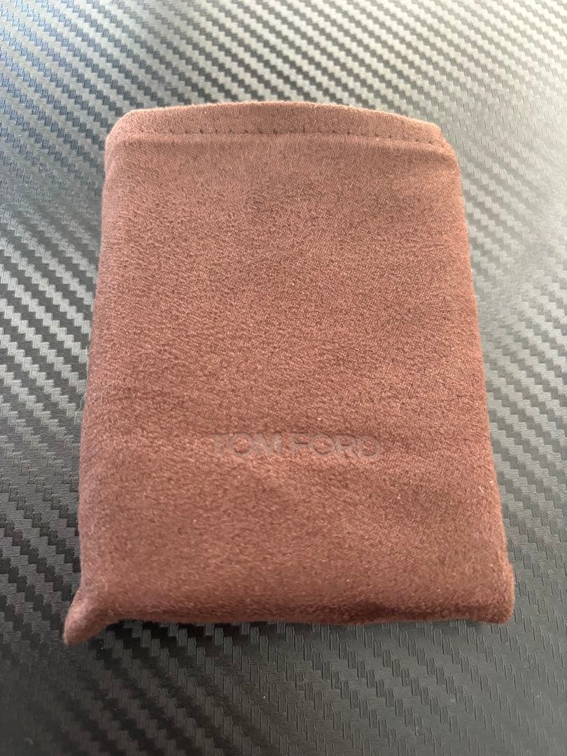 TOM FORD アイカラー クォード 27A ヴァージンオーキッド廃盤品